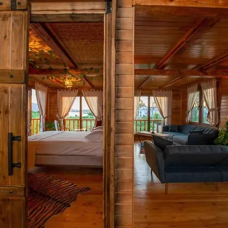 Vilă Denize Sifir Havuzlu Jakuzili Bahamas Fethiye