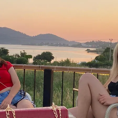 Denize Sifir Havuzlu Jakuzili Bahamas Fethiye