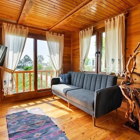 Denize Sifir Havuzlu Jakuzili Bahamas * Fethiye