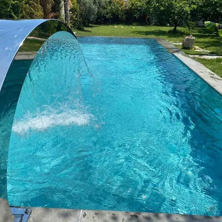 Denize Sifir Havuzlu Jakuzili Bahamas Villa